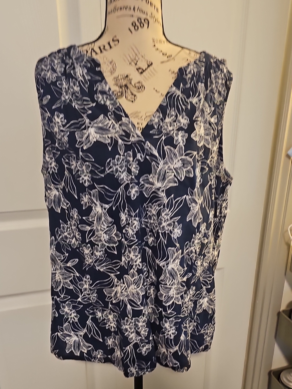 Sleeveless Navy Floral V-Neck Top